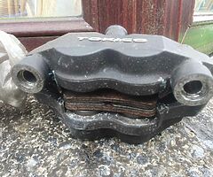 PAIR OF TOKICO RADIAL BRAKE CALIPARS 180mm.