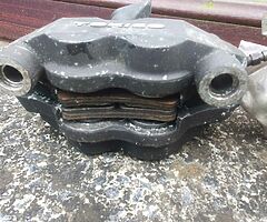 PAIR OF TOKICO RADIAL BRAKE CALIPARS 180mm. - Image 3/4