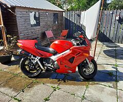 1999 Honda VFR