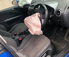2011 seat Leon 1.6tdi 105bhp BREAKING FOR PARTS - Image 3/4