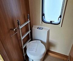 IMMACULATE SWIFT 4 BERTH CARAVAN - Image 7/9