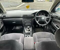2003 Volkswagen Passat - Image 4/6
