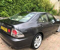 2000 Lexus IS 200
