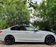 2015'BMW 318D SPORT M-PERFORMANCE