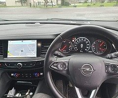 Black Opel Insignia Turbo Diesel 2.0