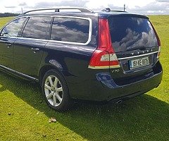 Hii everyone !, I am selling a volvo v70 2.0 diesel D4 automatic full history - Image 5/10