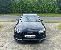 Audi A4 TDI 2.0 S-Line (dynamic indicators)