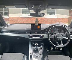 Audi A4 TDI 2.0 S-Line (dynamic indicators) - Image 4/7