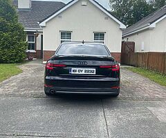 Audi A4 TDI 2.0 S-Line (dynamic indicators) - Image 5/7