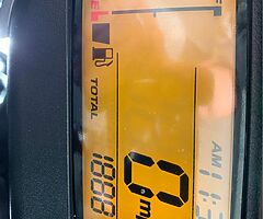 2008 Honda XL700V-ABS - Image 7/10