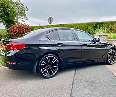 2017 BMW Series 5 - Image 5/10