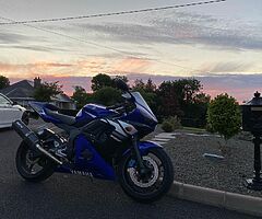 WANTED 5SL R6 rear calliper carrier and bolts