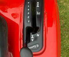 2022 Jonsered Ride on lawn mower - Image 4/7