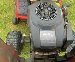 2022 Jonsered Ride on lawn mower - Image 6/7