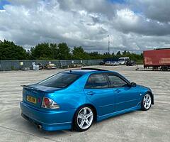 2000 Lexus IS 200 - Image 3/6