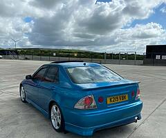 2000 Lexus IS 200 - Image 4/6