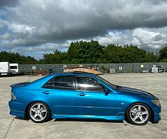 2000 Lexus IS 200 - Image 6/6