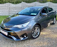 2015 152 Toyota Avensis Business Edition