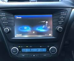 2015 152 Toyota Avensis Business Edition - Image 9/10