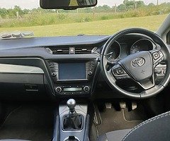Toyota avensis 2016 business edition - Image 9/10