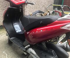 Kymco super moped 03 running  well log book also
