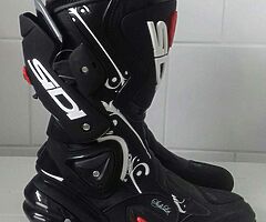 Sidi motorbike boots - Image 5/7