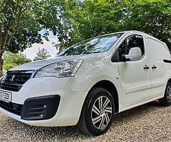 2017'PEUGEOT PARTNER - 3 SEATER - Image 4/10