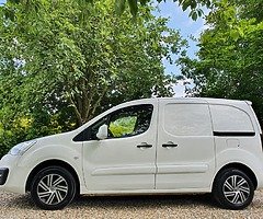 2017'PEUGEOT PARTNER - 3 SEATER - Image 5/10