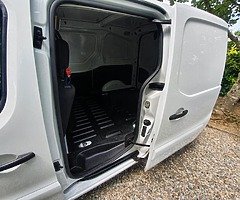 2017'PEUGEOT PARTNER - 3 SEATER - Image 8/10