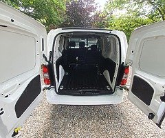 2017'PEUGEOT PARTNER - 3 SEATER - Image 9/10