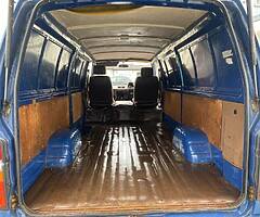 1989 TOYOTA HIACE - Image 9/10