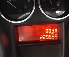 Peugeot 308 - Image 8/9