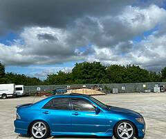 2000 Lexus IS 200 - Image 4/6