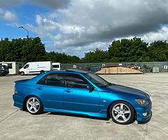 2000 Lexus IS 200 - Image 6/6