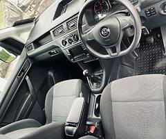 2017 VW CADDY 2.0 TDI - Image 6/8