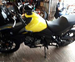 Motorcycle - Image 3/9