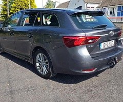 161 Toyota Avensis Luna TS Estate/new NCT 2023/ TAX 2022/ 8 stamp Service History. - Image 3/8