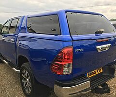 2017 Toyota Hilux - Image 3/10