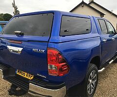 2017 Toyota Hilux - Image 4/10