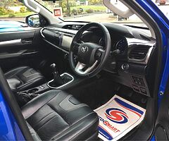 2017 Toyota Hilux - Image 8/10