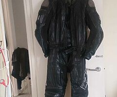 Two piece Richa leather suit - Image 3/4