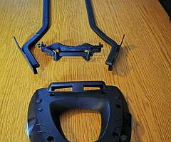 WANTED gsx650f 
Givi rack