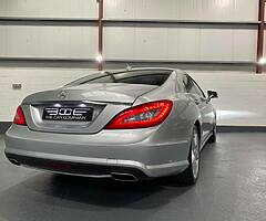 2013 Mercedes-Benz CLS - Image 4/10