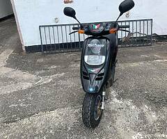 2017 Piaggio Typhoon - Image 4/10