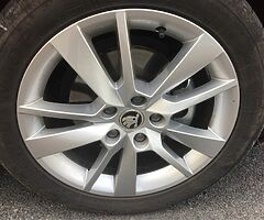 Car - Image 5/10