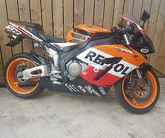2005 Honda CBR - Image 3/5