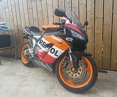 2005 Honda CBR - Image 4/5