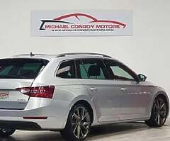 2017 Skoda Superb - Image 4/10