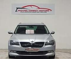 2017 Skoda Superb - Image 10/10