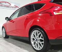 2015 Ford  Focus - Image 5/10